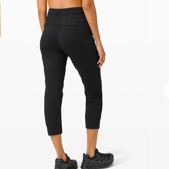 Lululemon Ready to Rulu Jogger Crop - Picture 2 of 11